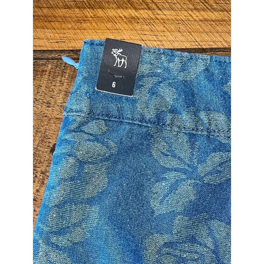 NWT‎ Womens Abercrombie & Fitch Denim Floral Shimmery Mini Skirt Size 6